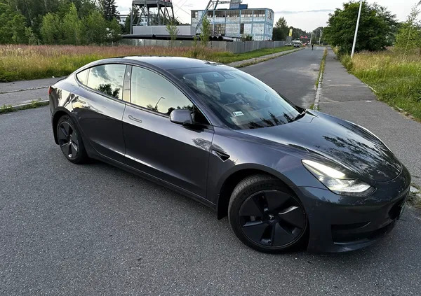 tesla Tesla Model 3 cena 129400 przebieg: 64974, rok produkcji 2021 z Katowice